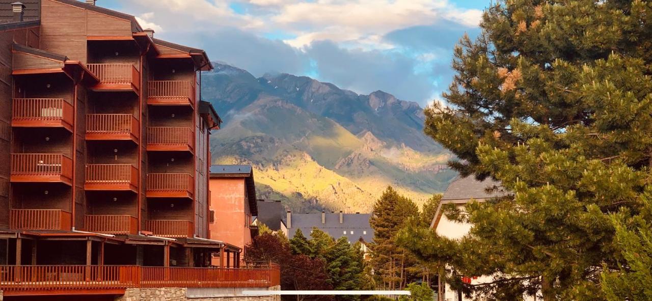 Apartamentos Formigal - Admite Mascotas - Buitenkant foto